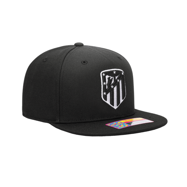 Side view of the Atletico Madrid Hit Snapback with high crown, flat peak brim, and snapback closure, in black.